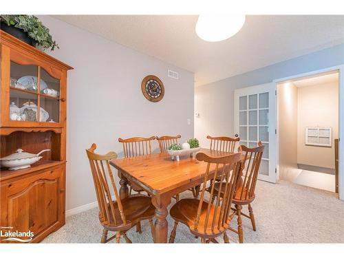 103 Old Centurian Road, Huntsville, ON - Indoor Photo Showing Dining Room