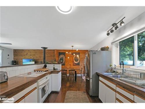 1358 North Shore Road, Haliburton, ON - Indoor Photo Showing Kitchen With Double Sink