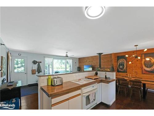 1358 North Shore Road, Haliburton, ON - Indoor Photo Showing Kitchen