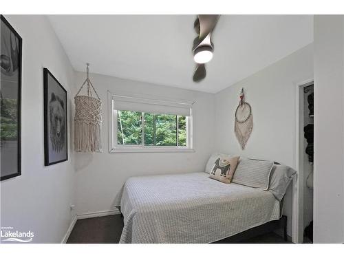 1358 North Shore Road, Haliburton, ON - Indoor Photo Showing Bedroom