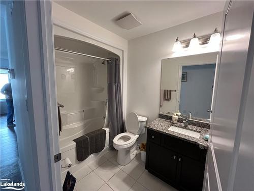 66 Hughes Street, Collingwood, ON - Indoor Photo Showing Bathroom