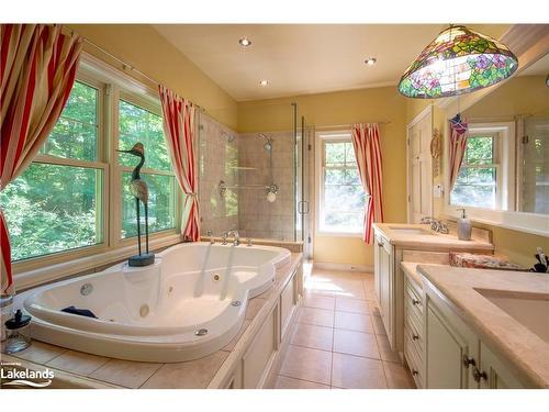 1024 Grainger Grove Road, Lake Of Bays, ON - Indoor Photo Showing Bathroom