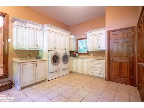 1024 Grainger Grove Road, Lake Of Bays, ON - Indoor Photo Showing Laundry Room