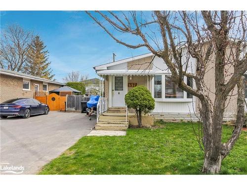 657 Oak Street, Collingwood, ON - Outdoor