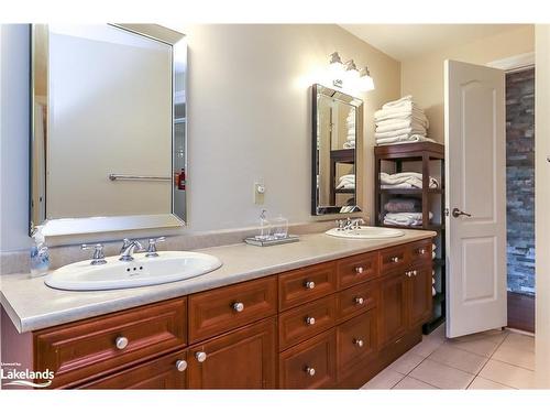 10 Sunset Court, Wasaga Beach, ON - Indoor Photo Showing Bathroom