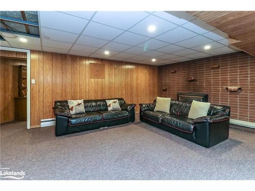 10 Sunset Court, Wasaga Beach, ON - Indoor Photo Showing Basement