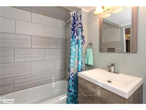 39 Northgate Road, Wasaga Beach, ON - Indoor Photo Showing Bathroom