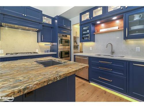 37 Callary Crescent, Collingwood, ON - Indoor Photo Showing Kitchen With Double Sink With Upgraded Kitchen