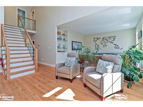 37 Callary Crescent, Collingwood, ON - Indoor Photo Showing Living Room