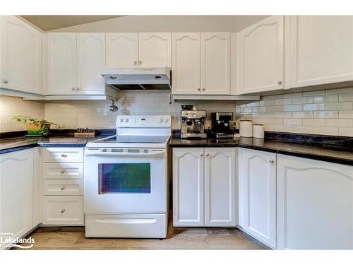 309 Balsam Street, Collingwood, ON - Indoor Photo Showing Kitchen