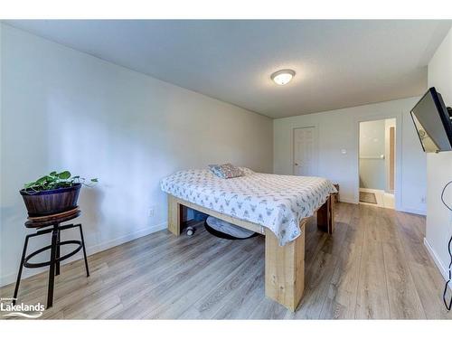 309 Balsam Street, Collingwood, ON - Indoor Photo Showing Bedroom