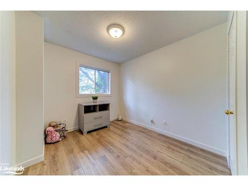 309 Balsam Street, Collingwood, ON - Indoor