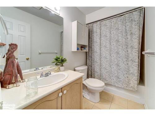 309 Balsam Street, Collingwood, ON - Indoor Photo Showing Bathroom