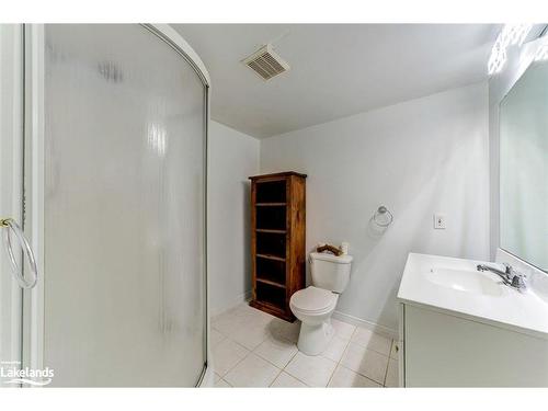 309 Balsam Street, Collingwood, ON - Indoor Photo Showing Bathroom