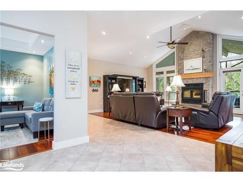 177 Harbour Beach Drive, Meaford, ON - Indoor Photo Showing Living Room With Fireplace