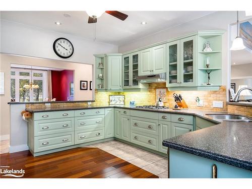 177 Harbour Beach Drive, Meaford, ON - Indoor Photo Showing Kitchen With Double Sink With Upgraded Kitchen