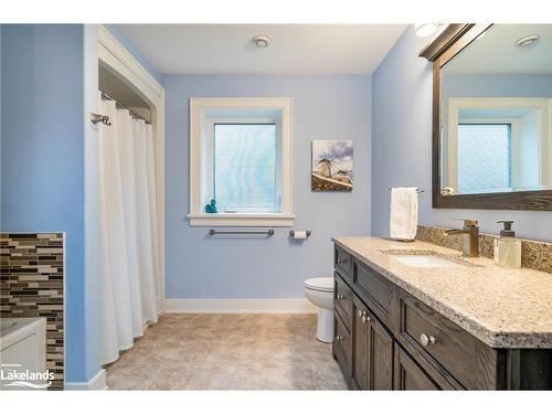 177 Harbour Beach Drive, Meaford, ON - Indoor Photo Showing Bathroom