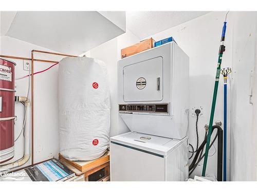 8-100 Fairway Crescent, Collingwood, ON - Indoor Photo Showing Laundry Room