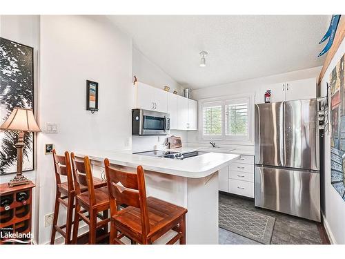 8-100 Fairway Crescent, Collingwood, ON - Indoor Photo Showing Kitchen With Stainless Steel Kitchen