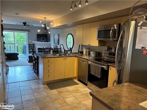 77 Green Briar Drive, Collingwood, ON - Indoor Photo Showing Kitchen With Double Sink