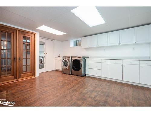 3224 Line 7 N, Oro-Medonte, ON - Indoor Photo Showing Laundry Room