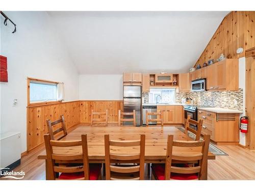 3224 Line 7 N, Oro-Medonte, ON - Indoor Photo Showing Dining Room