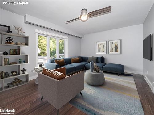 125 Oakwood Drive, Gravenhurst, ON - Indoor Photo Showing Living Room