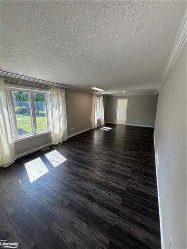 22 Inveraray Court, Bracebridge, ON - Indoor Photo Showing Other Room