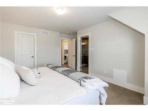 150 Yellow Birch Crescent, The Blue Mountains, ON - Indoor Photo Showing Bedroom