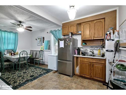 117 13Th Street W, Owen Sound, ON - Indoor Photo Showing Kitchen With Double Sink