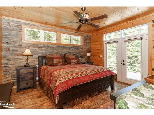 195 Charlies Lane, Huntsville, ON - Indoor Photo Showing Bedroom