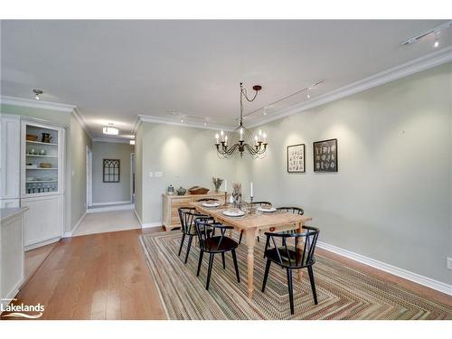 401-31 Dairy Lane, Huntsville, ON - Indoor Photo Showing Dining Room