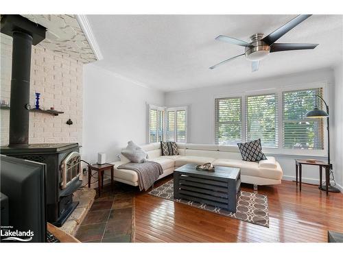 1941 Tiny Beaches Road S, Tiny Twp, ON - Indoor Photo Showing Living Room With Fireplace