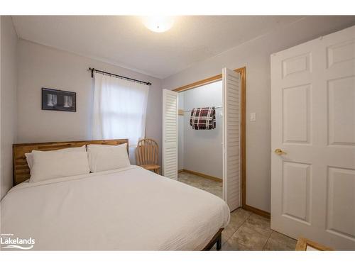 155 Settlers Way, The Blue Mountains, ON - Indoor Photo Showing Bedroom