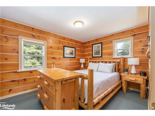 214 North Lancelot Road, Huntsville, ON - Indoor Photo Showing Bedroom