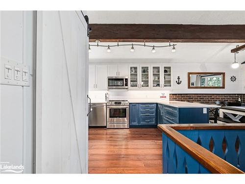 145 St Moritz Crescent, The Blue Mountains, ON - Indoor Photo Showing Kitchen