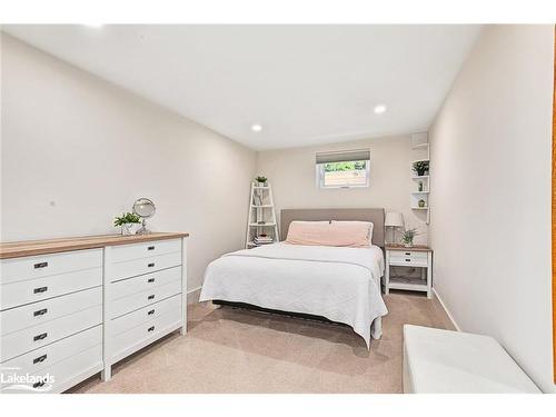 116 Lakeshore Road E, The Blue Mountains, ON - Indoor Photo Showing Bedroom