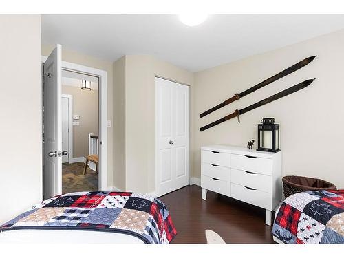 147 Carmichael Crescent, The Blue Mountains, ON - Indoor Photo Showing Laundry Room