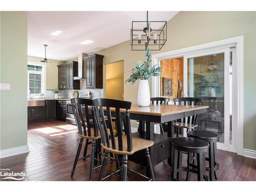 156 Queen'S Bush Road, Meaford Municipality, ON - Indoor Photo Showing Dining Room