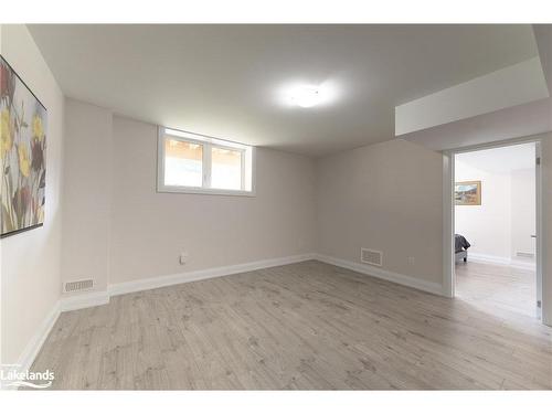 14 Lisbon Court, Wasaga Beach, ON - Indoor Photo Showing Other Room