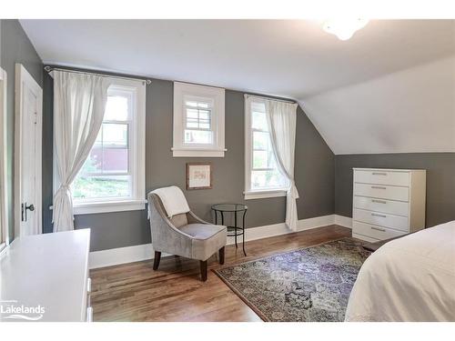 35 Cora Street E, Huntsville, ON - Indoor Photo Showing Bedroom