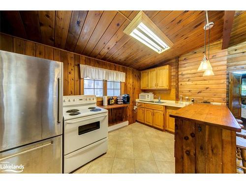 76 29Th Street N, Wasaga Beach, ON - Indoor Photo Showing Kitchen