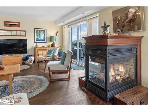 307-4 Beck Boulevard, Penetanguishene, ON - Indoor Photo Showing Living Room With Fireplace