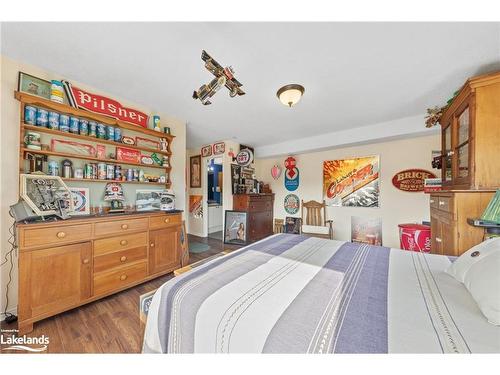 307-4 Beck Boulevard, Penetanguishene, ON - Indoor Photo Showing Bedroom