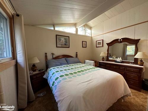 125 Woodland Park Road, The Blue Mountains, ON - Indoor Photo Showing Bedroom