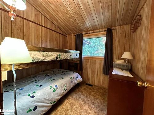 125 Woodland Park Road, The Blue Mountains, ON - Indoor Photo Showing Bedroom