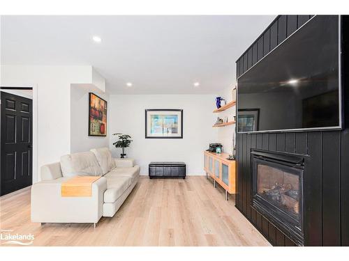 16 Trails End, Collingwood, ON - Indoor Photo Showing Living Room With Fireplace