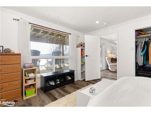 1125 Maplehurst Drive, Huntsville, ON - Indoor Photo Showing Bedroom