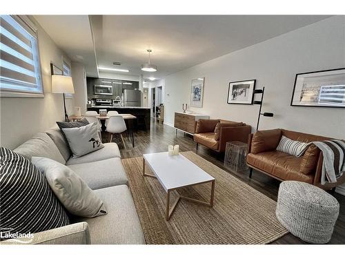 108-2 Cove Court, Collingwood, ON - Indoor Photo Showing Living Room