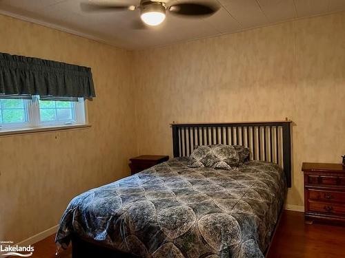 88 Joseph Street, Port Carling, ON - Indoor Photo Showing Bedroom